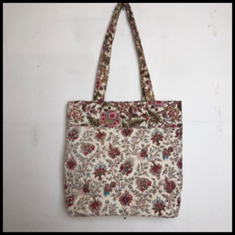 Victorian Floral Style Print Cotton Shoulder Bag - Picture 4 of 12